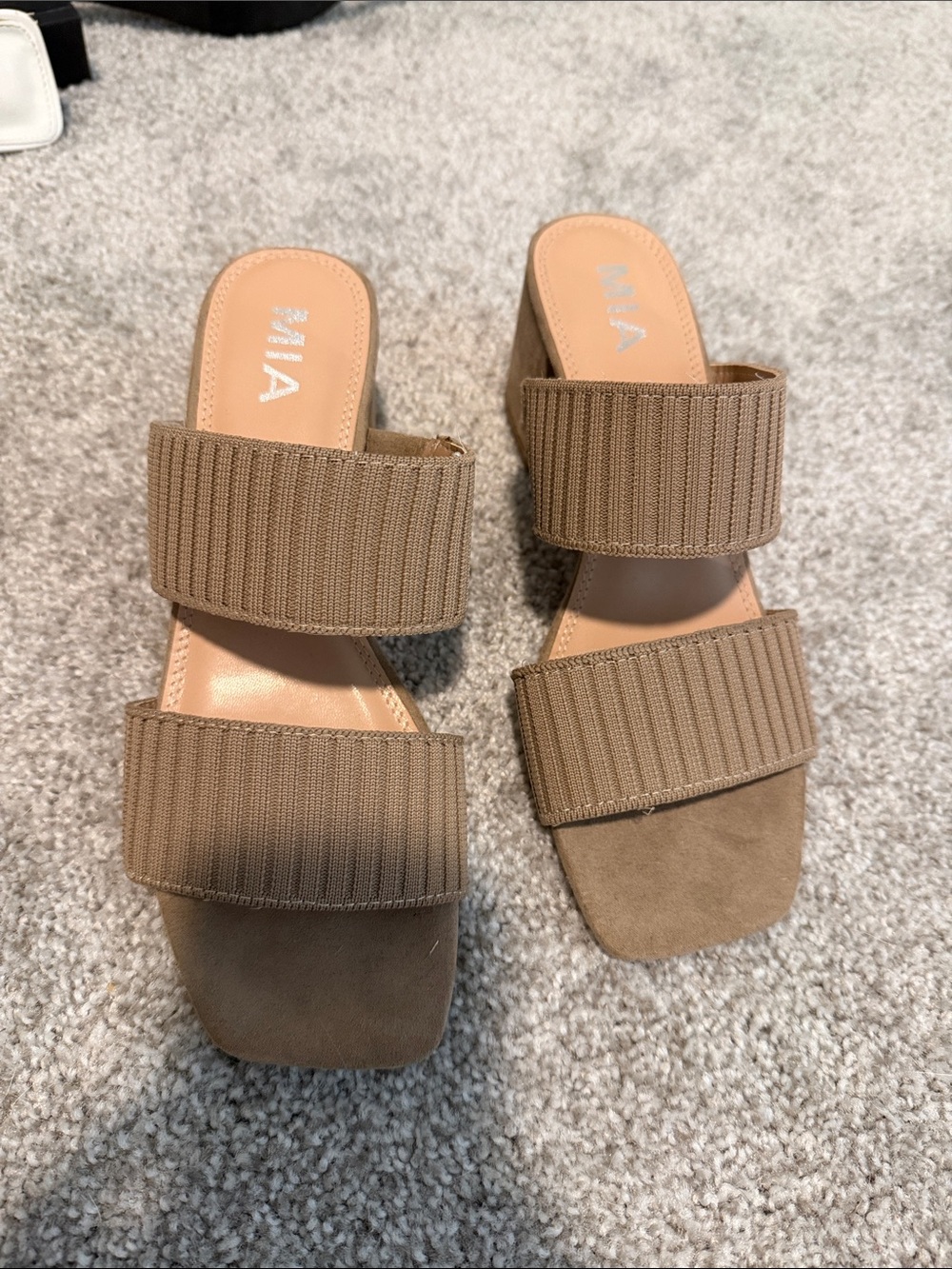 MIA Ribbed Double-Strap Block Heel Sandals in Tan